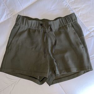 Lululemon on the fly shorts